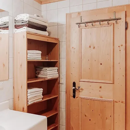 In A Quiet Location, Cleaning Included Apartment *